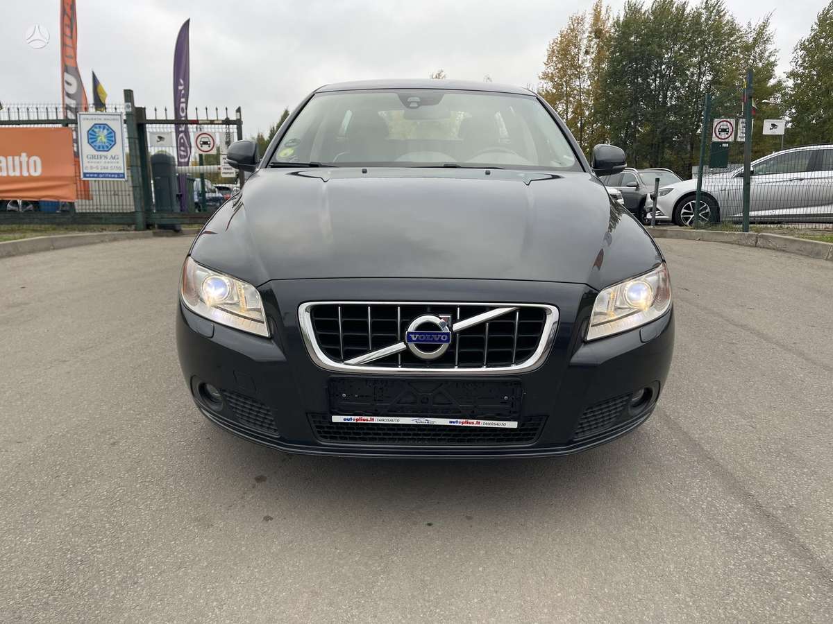 Volvo V70 2012 — двигун 1984 cm³, 163 HP (120kW)
