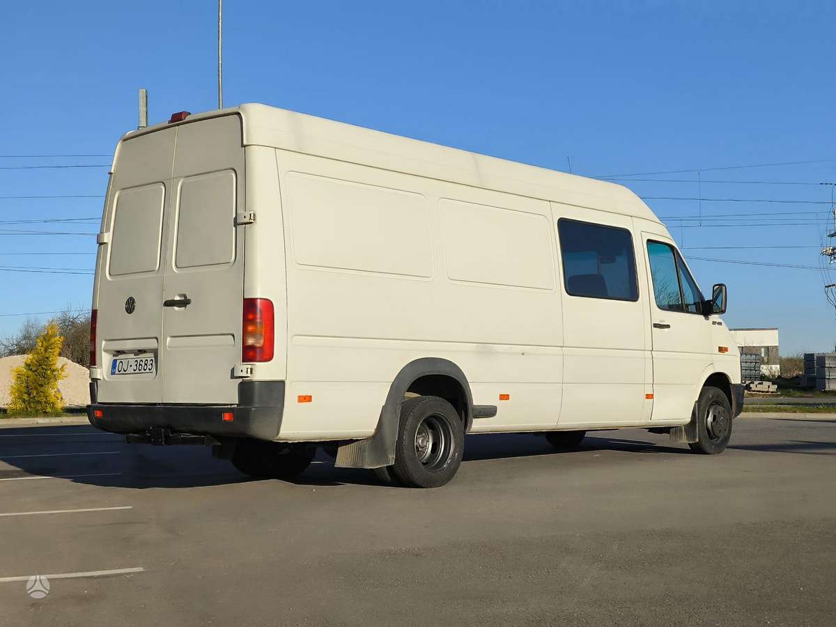 Volkswagen LT 2005 — interior