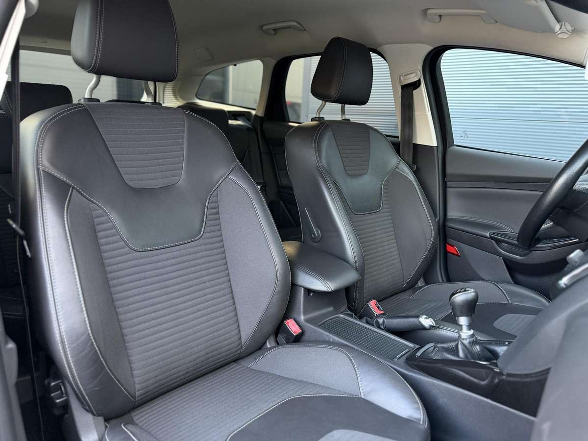 Ford Focus 2015 — фото 15