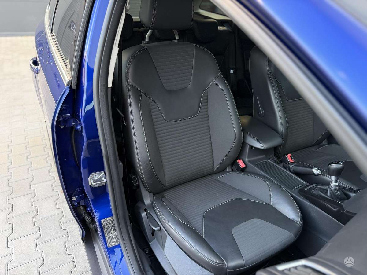 Ford Focus 2015 — фото 16