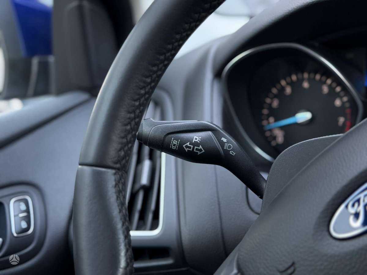 Ford Focus 2015 — фото 23