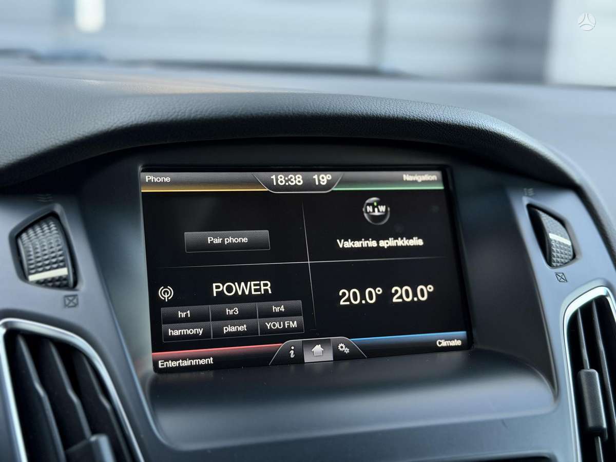 Ford Focus 2015 — фото 29