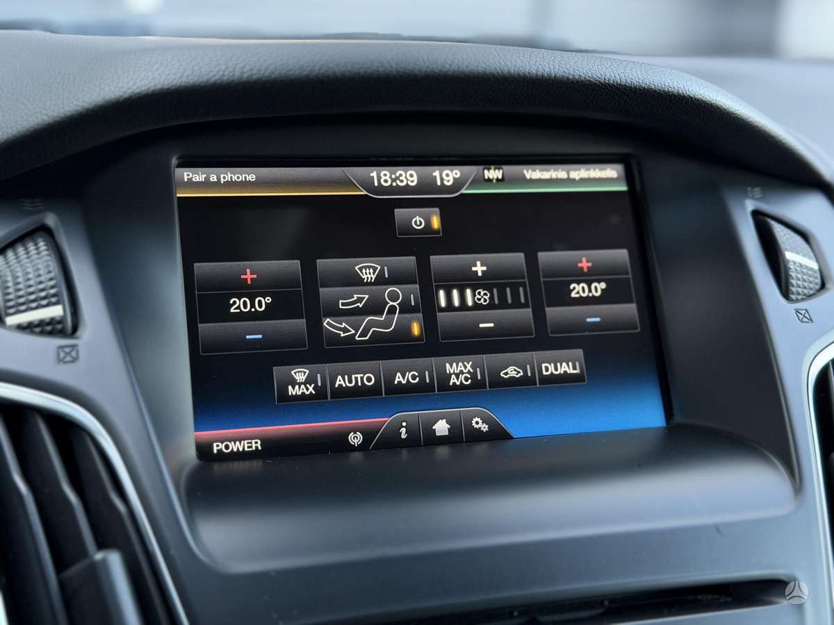 Ford Focus 2015 — фото 31