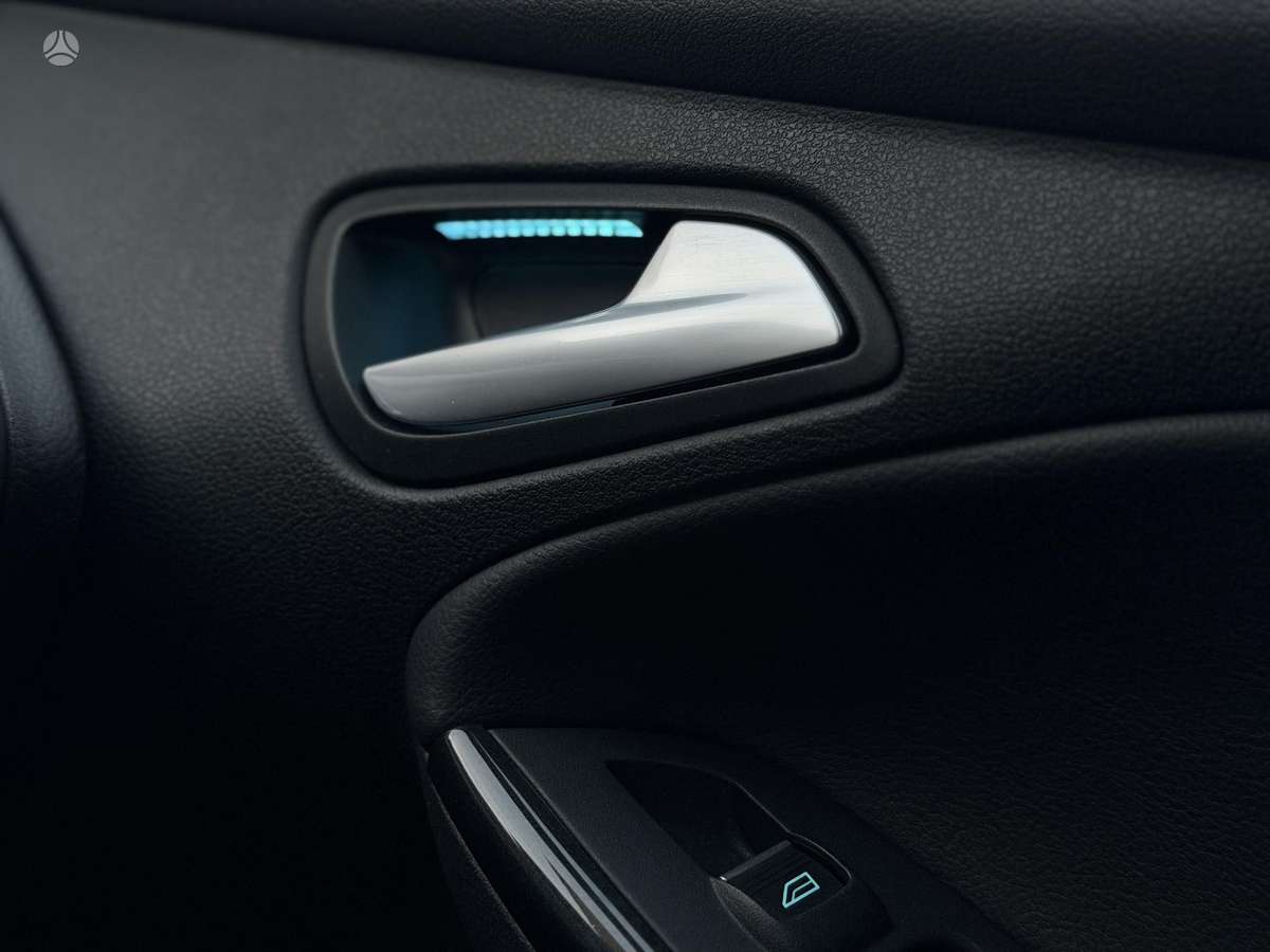 Ford Focus 2015 — фото 39