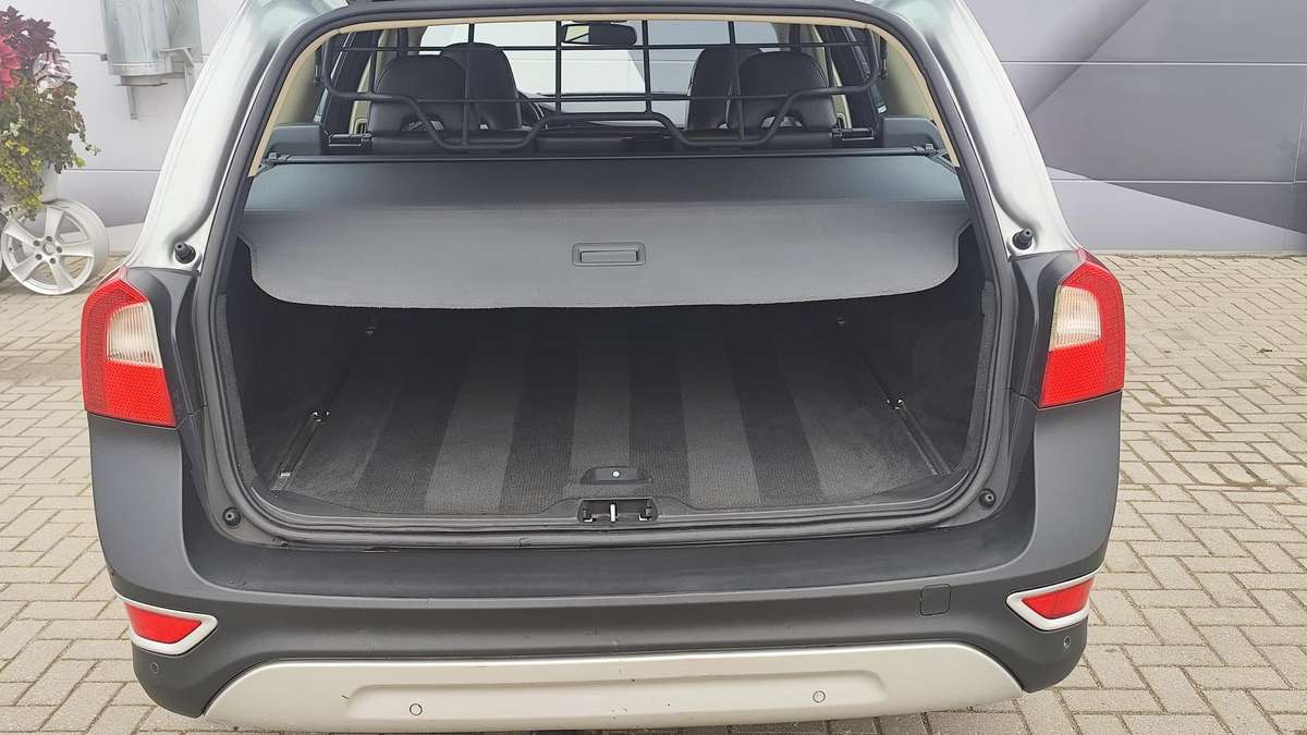 Volvo XC70 2008 — photo 10