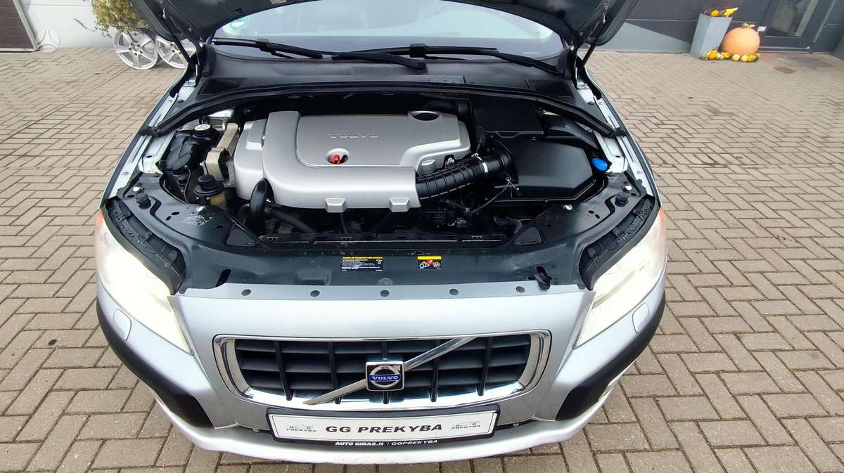 Volvo XC70 2008 — photo 19