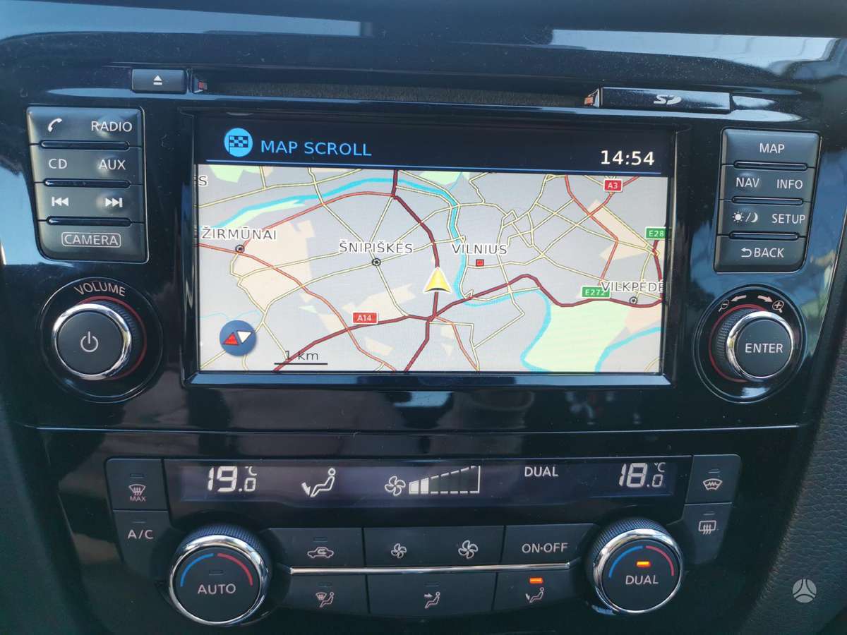 Nissan Qashqai 2015 — photo 15