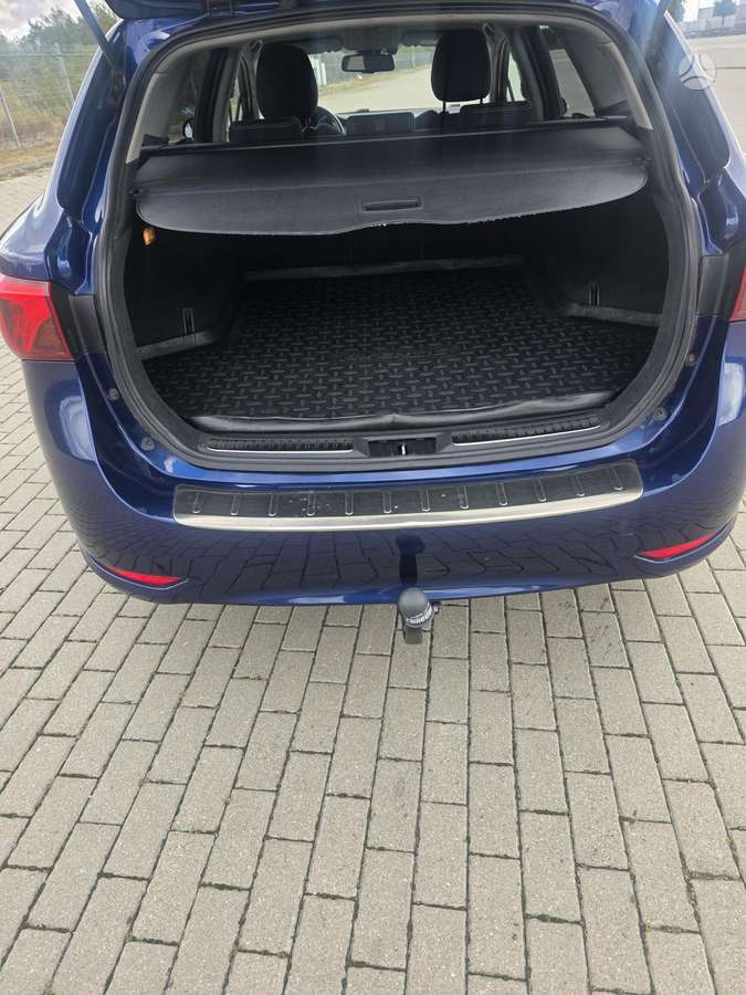Toyota Avensis 2015 — photo 15