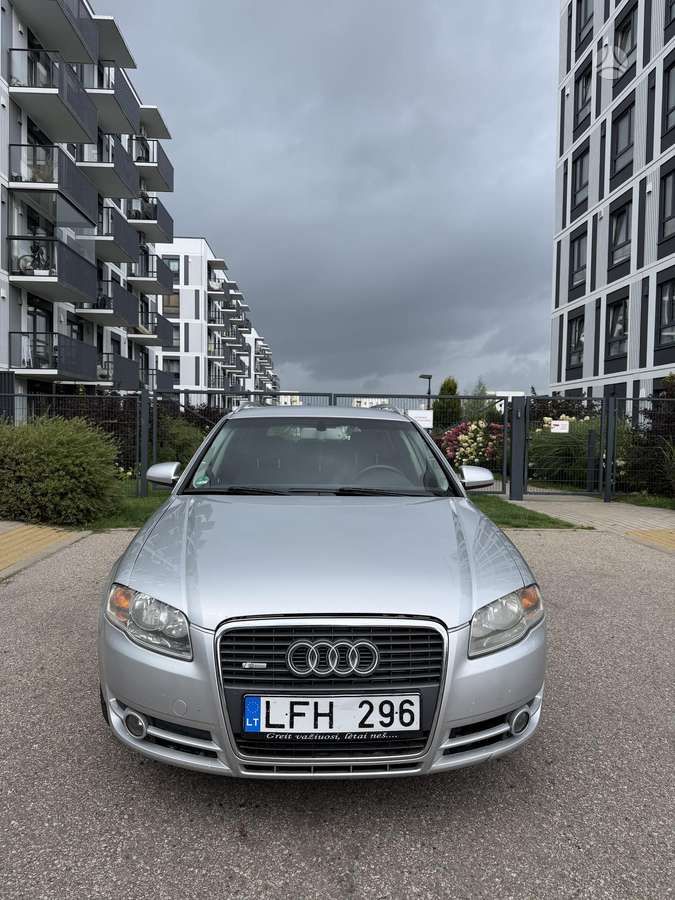 Audi A4 2007 — rear view