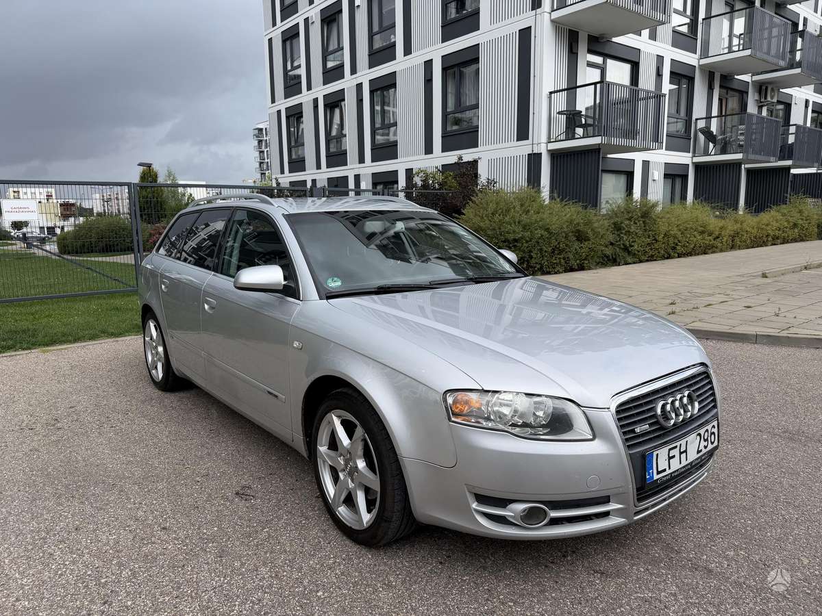 Audi A4 2007 — interior