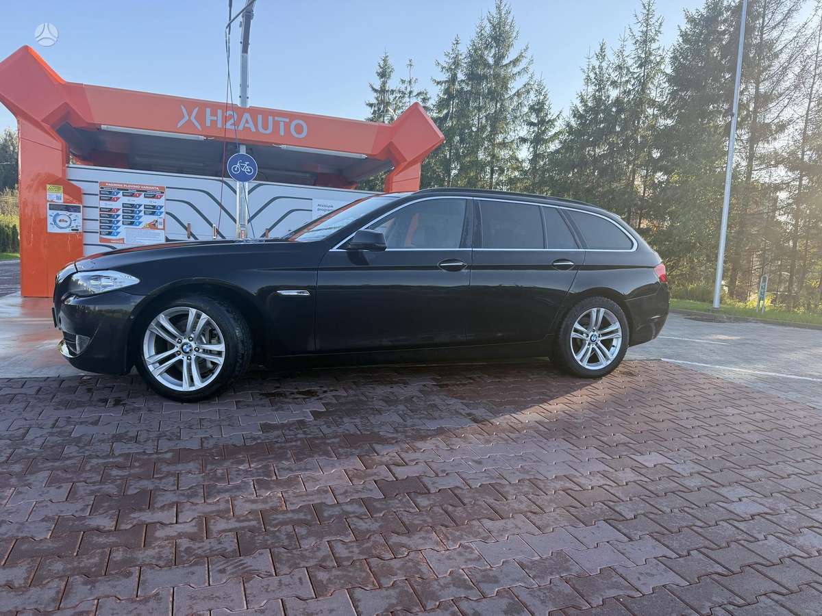 BMW 525 2011 — photo 5