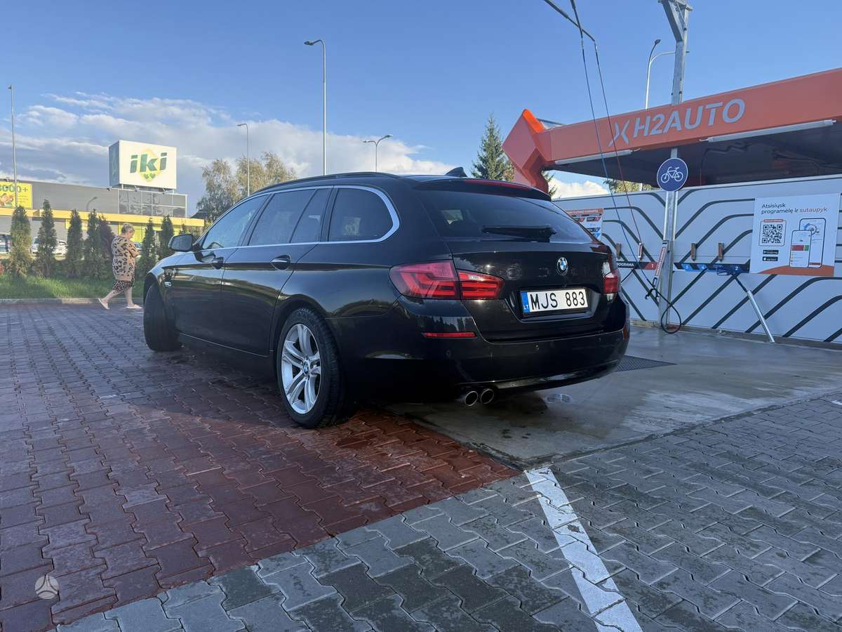 BMW 525 2011 — photo 6