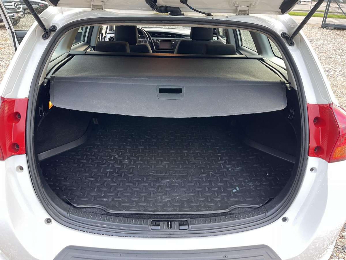 Toyota Auris 2014 — photo 21
