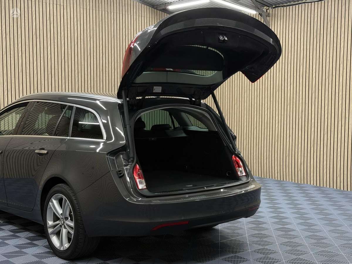 Opel Insignia 2015 — photo 12