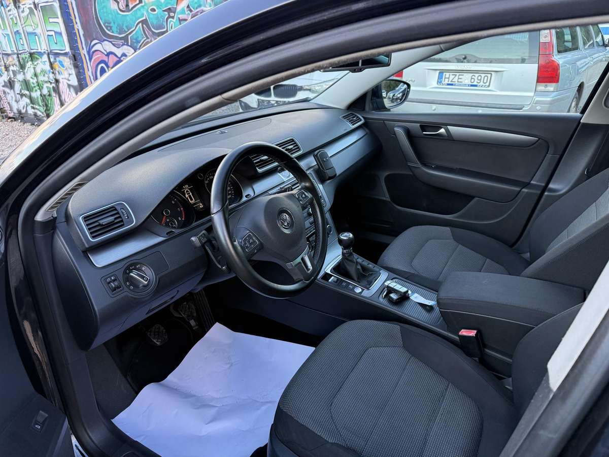 Volkswagen Passat 2012 — photo 5