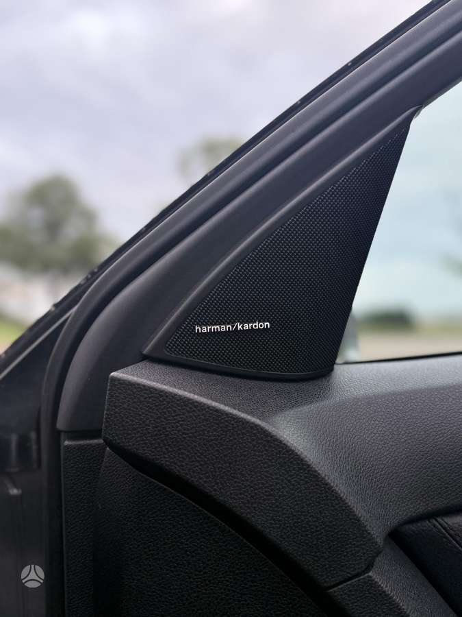 Mercedes-Benz C250 2009 — photo 25