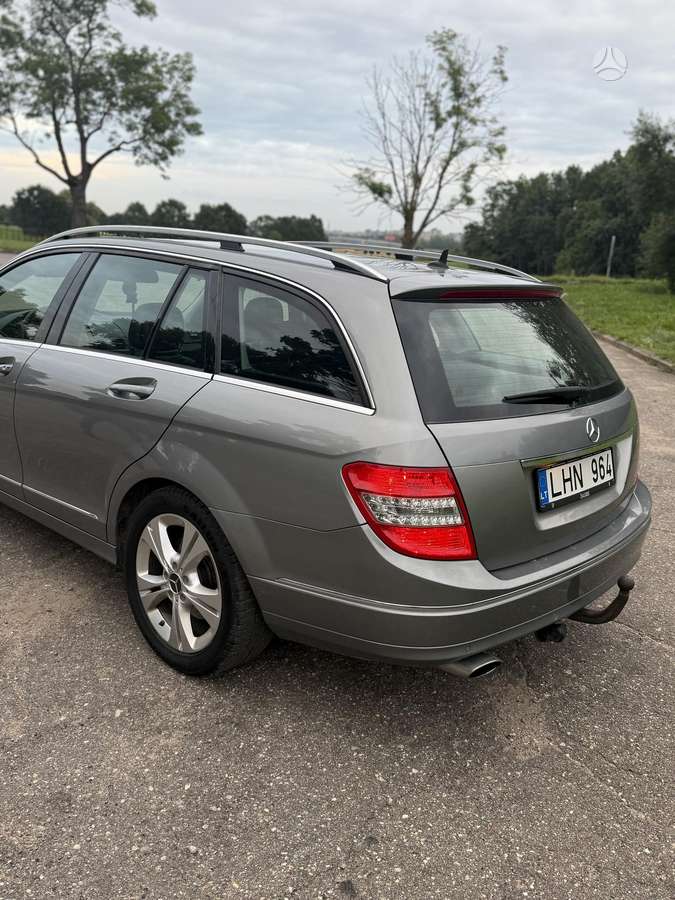 Mercedes-Benz C250 2009 — photo 5
