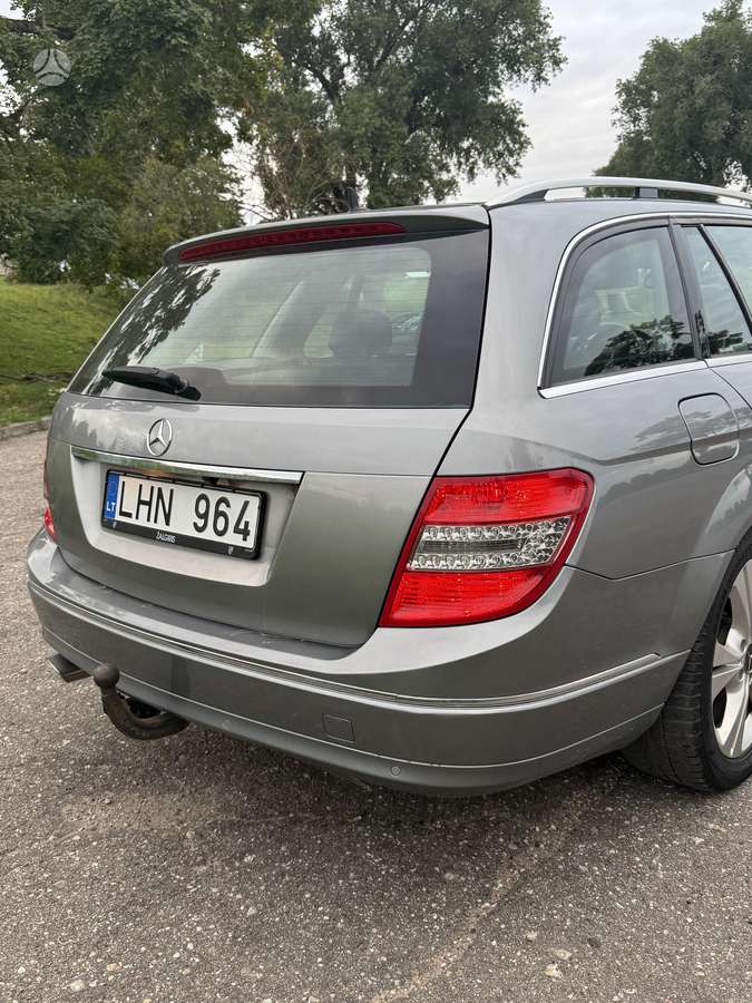 Mercedes-Benz C250 2009 — photo 6