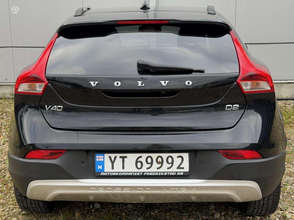 Volvo V40 2013 — photo 8