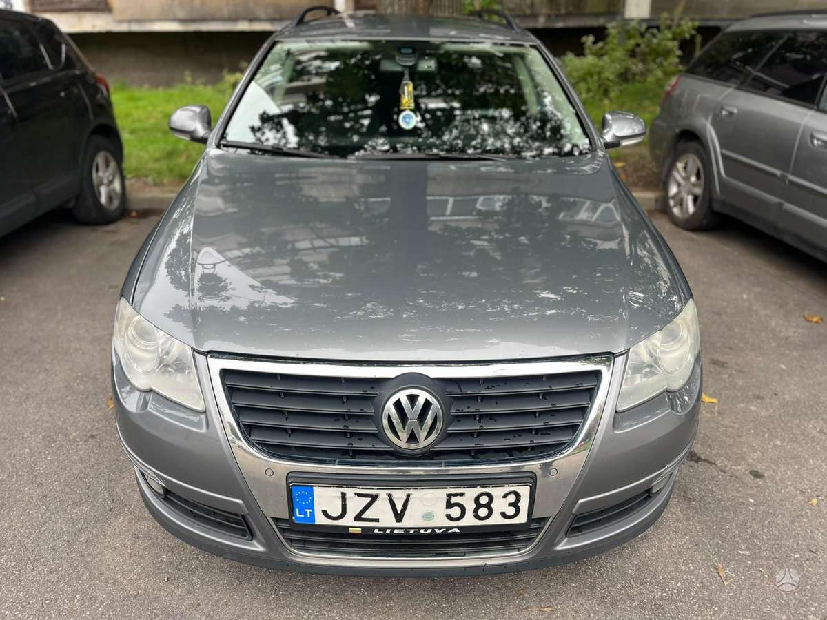 Volkswagen Passat 2007 — rear view