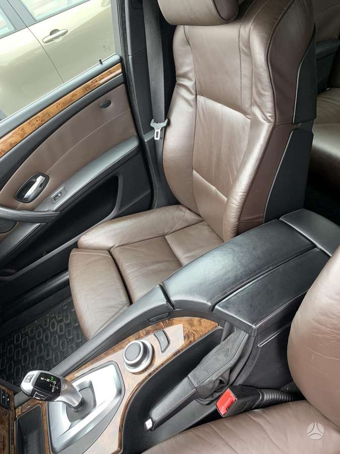 BMW 525 2008 — photo 10