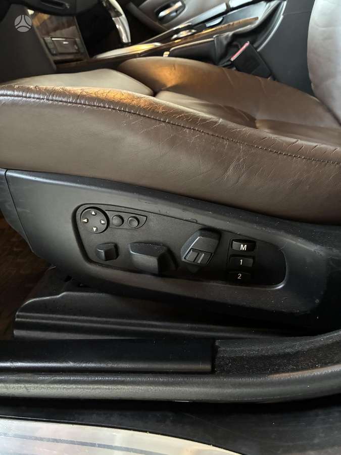 BMW 525 2008 — photo 18