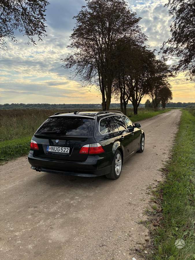 BMW 525 2008 — engine 2993 cm³, 197 HP (145kW)