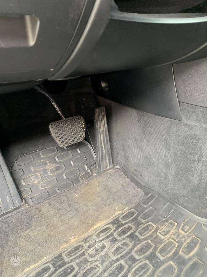 BMW 525 2008 — photo 7