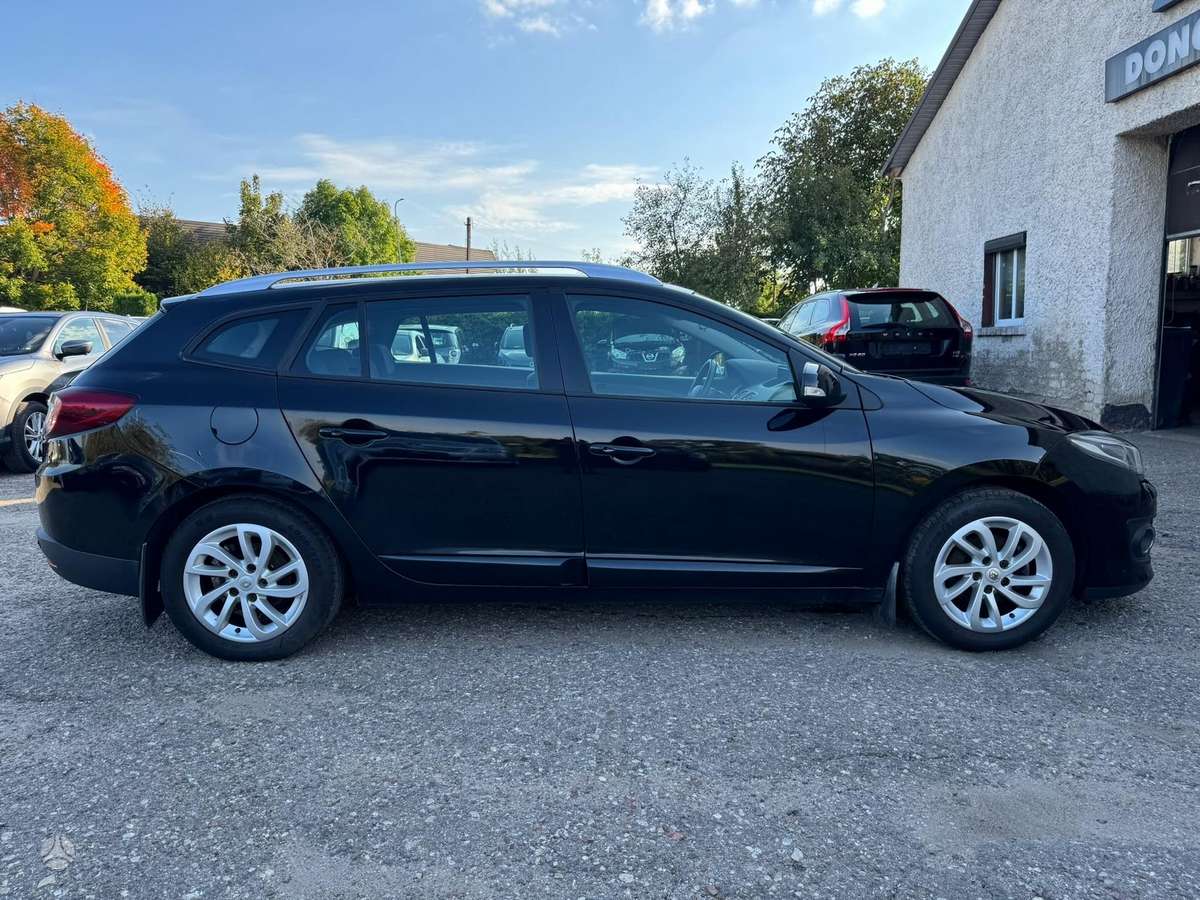 Renault Megane 2014 — двигун 1461 cm³, 110 HP (81kW)