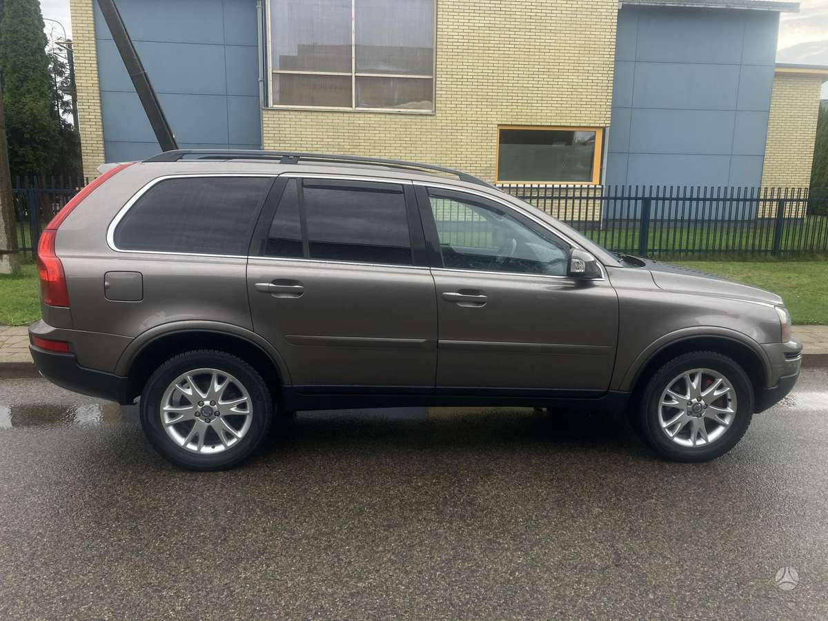 Volvo XC90 2009 — photo 10