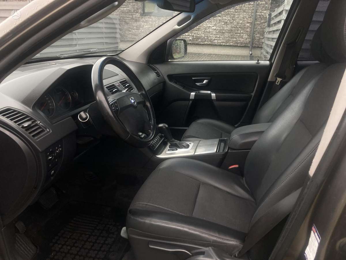 Volvo XC90 2009 — photo 14