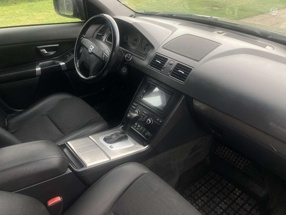 Volvo XC90 2009 — photo 17