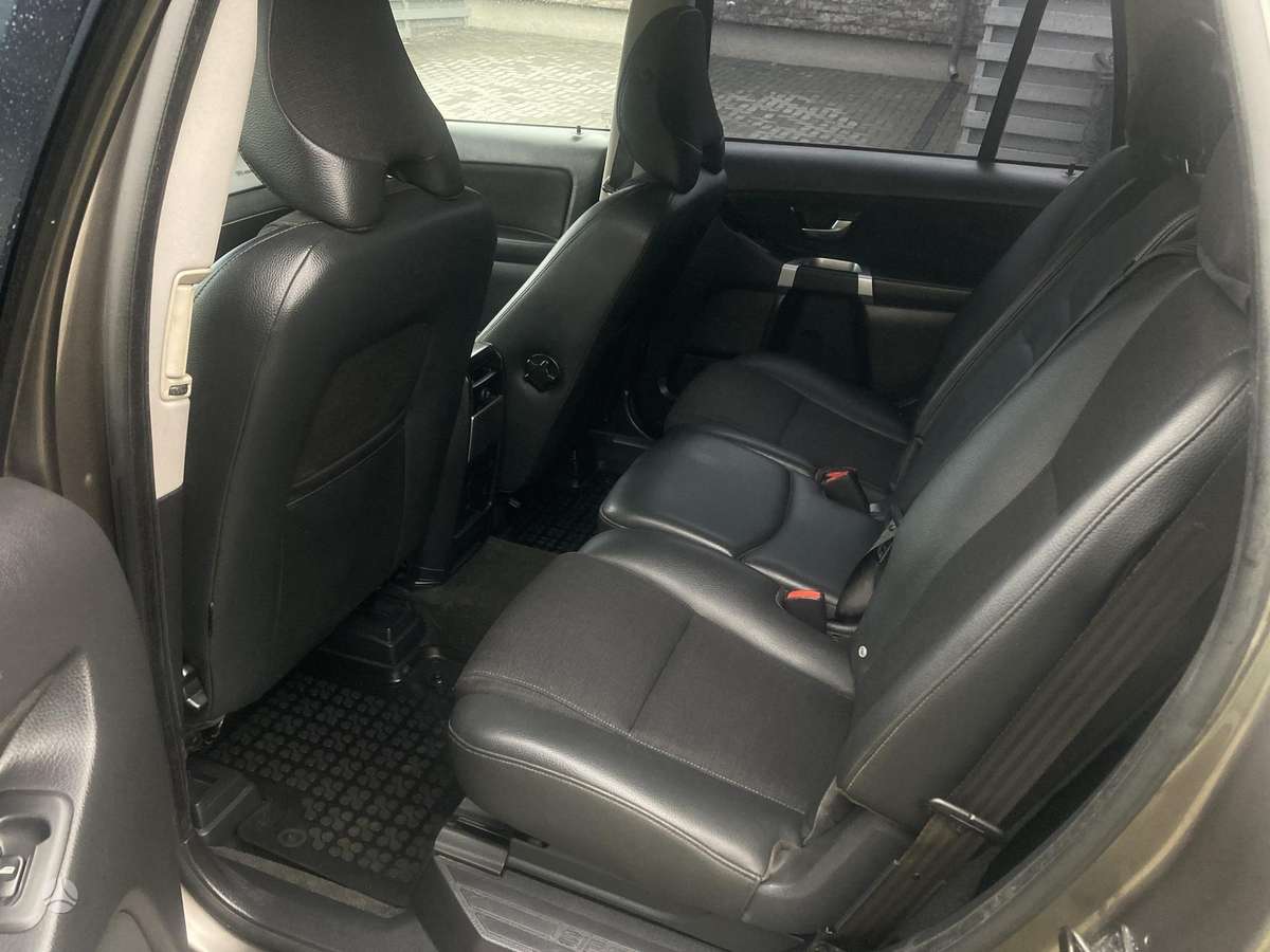 Volvo XC90 2009 — photo 20