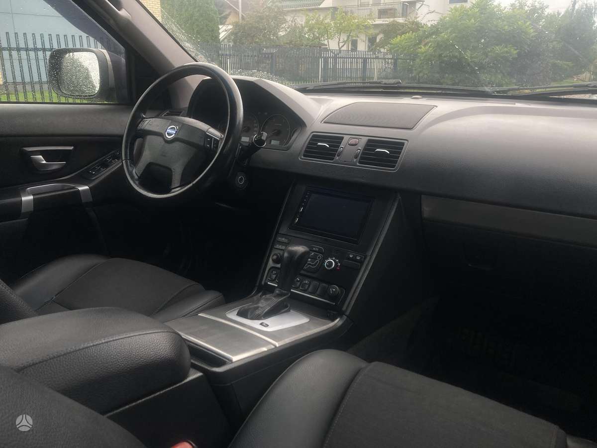 Volvo XC90 2009 — photo 24