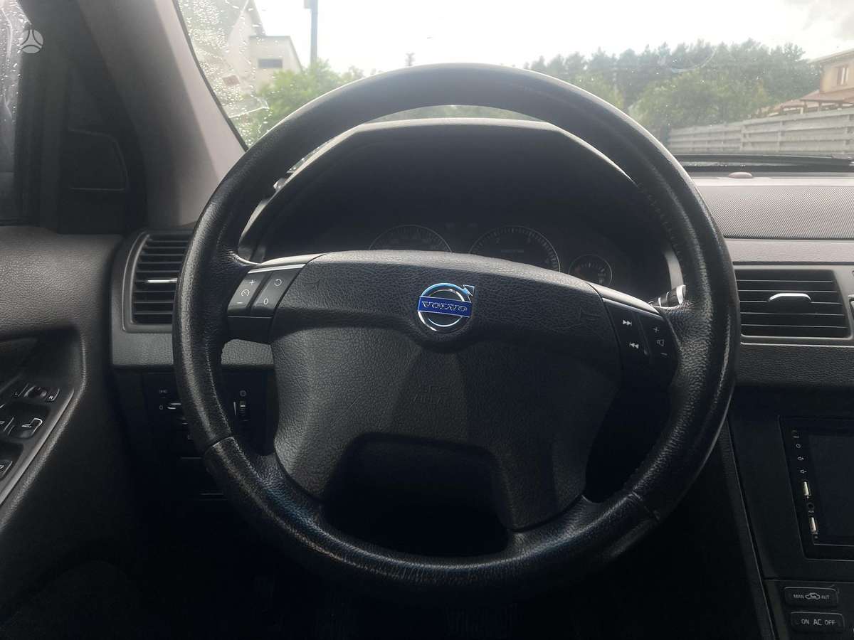 Volvo XC90 2009 — photo 26