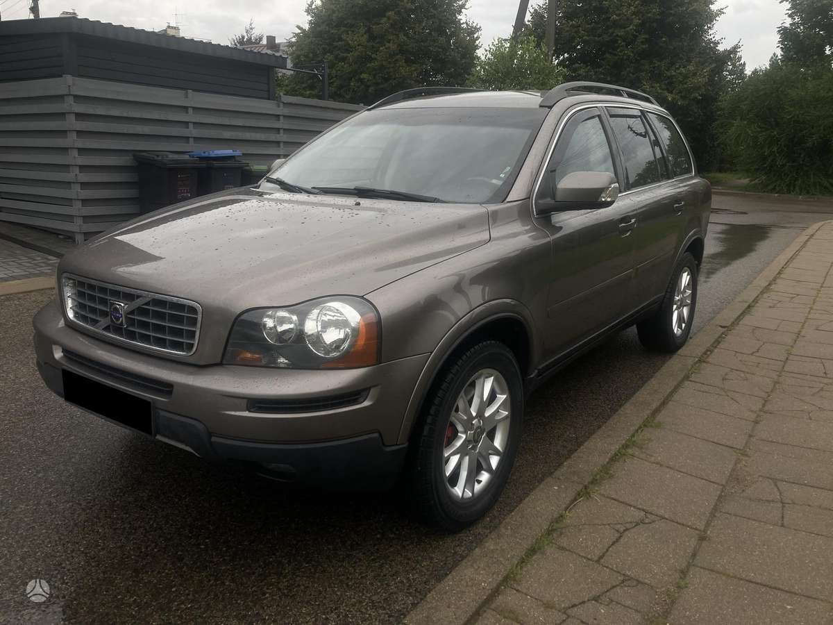 Volvo XC90 2009 — engine 2400 cm³, 185 HP (136kW)