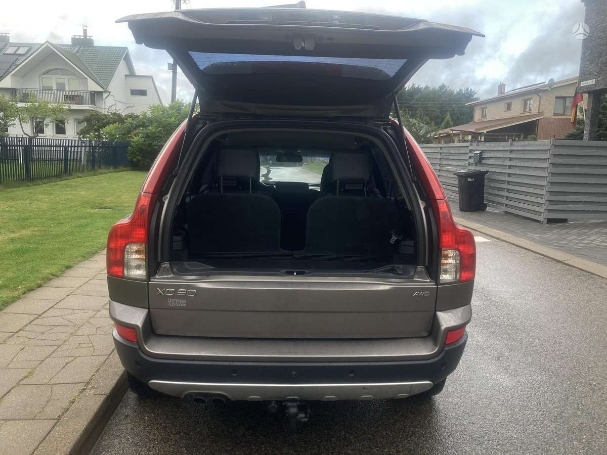 Volvo XC90 2009 — photo 41
