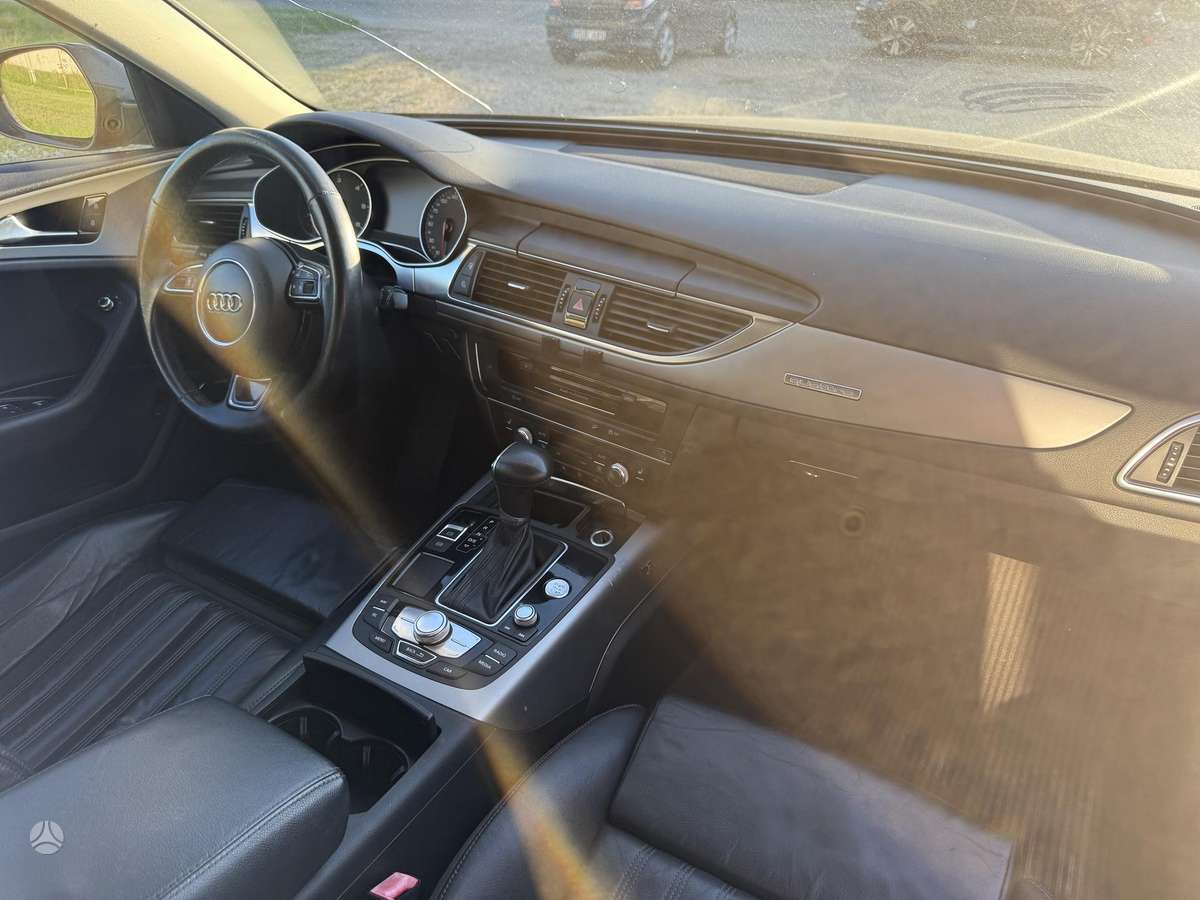 Audi A6 2012 — photo 7