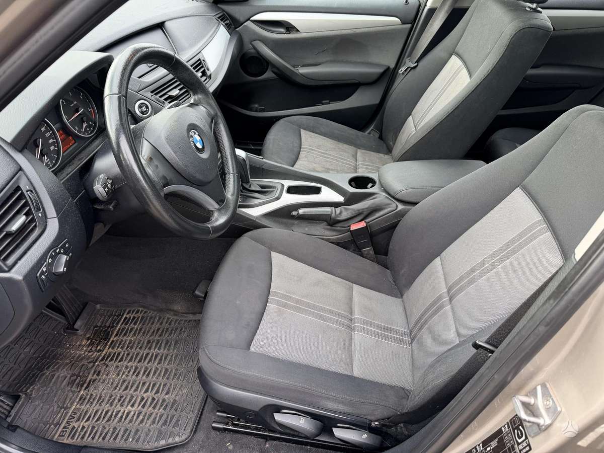 BMW X1 2010 — фото 10