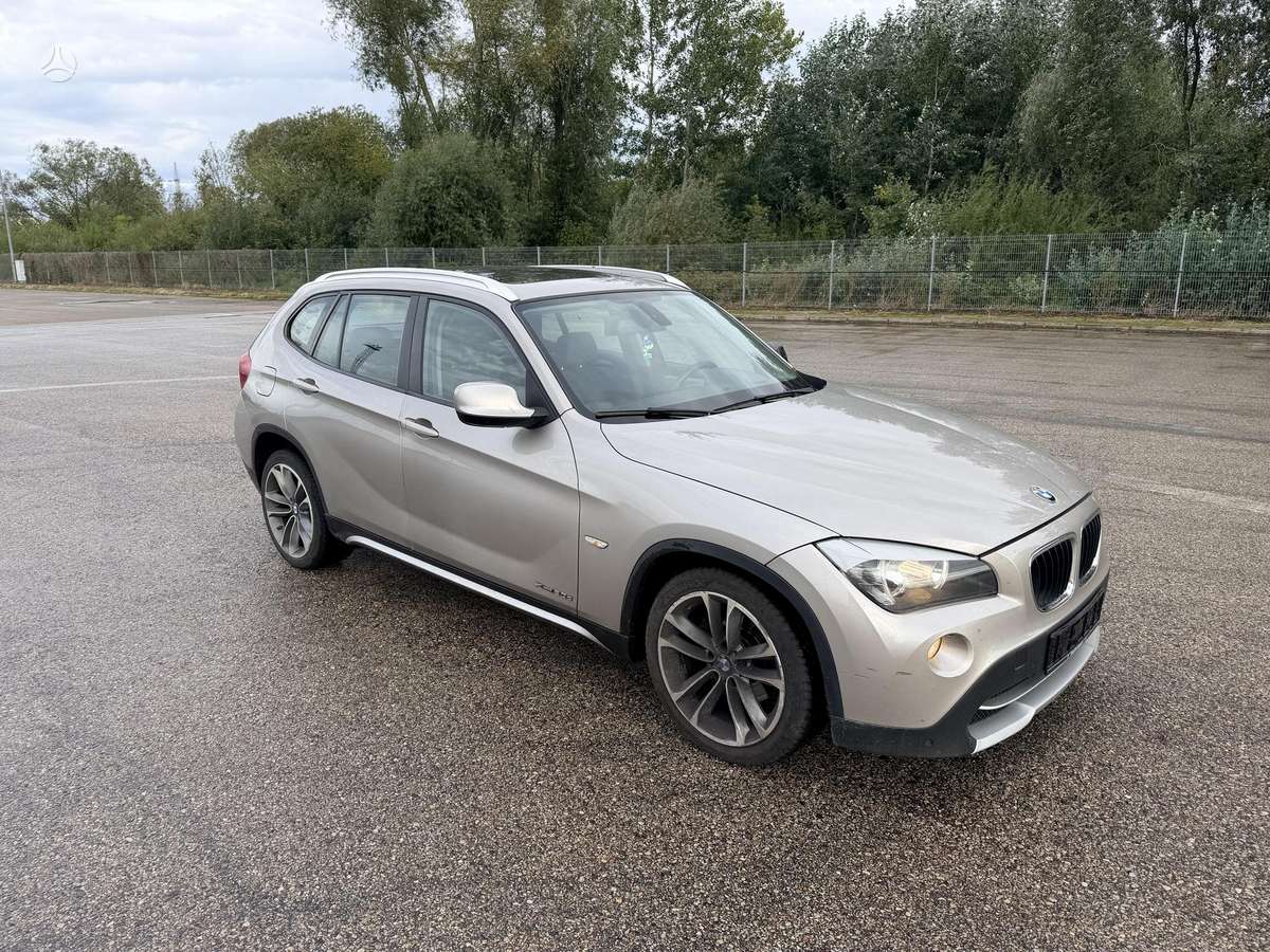 BMW X1 2010 — вигляд ззаду
