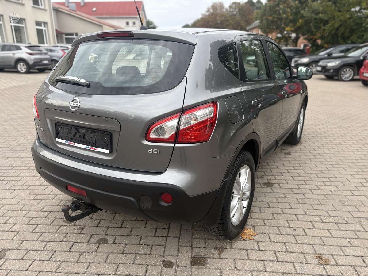 Nissan Qashqai 2011 — photo 8