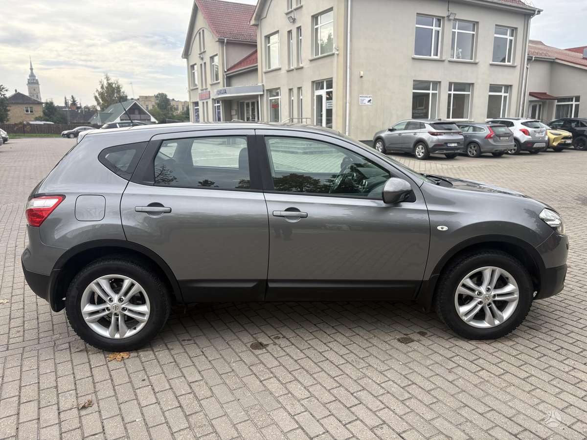 Nissan Qashqai 2011 — photo 9