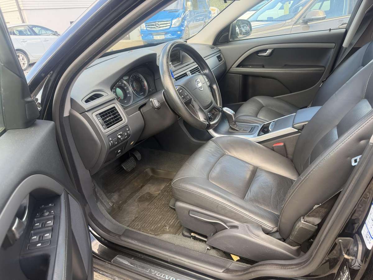 Volvo V70 2012 — photo 5