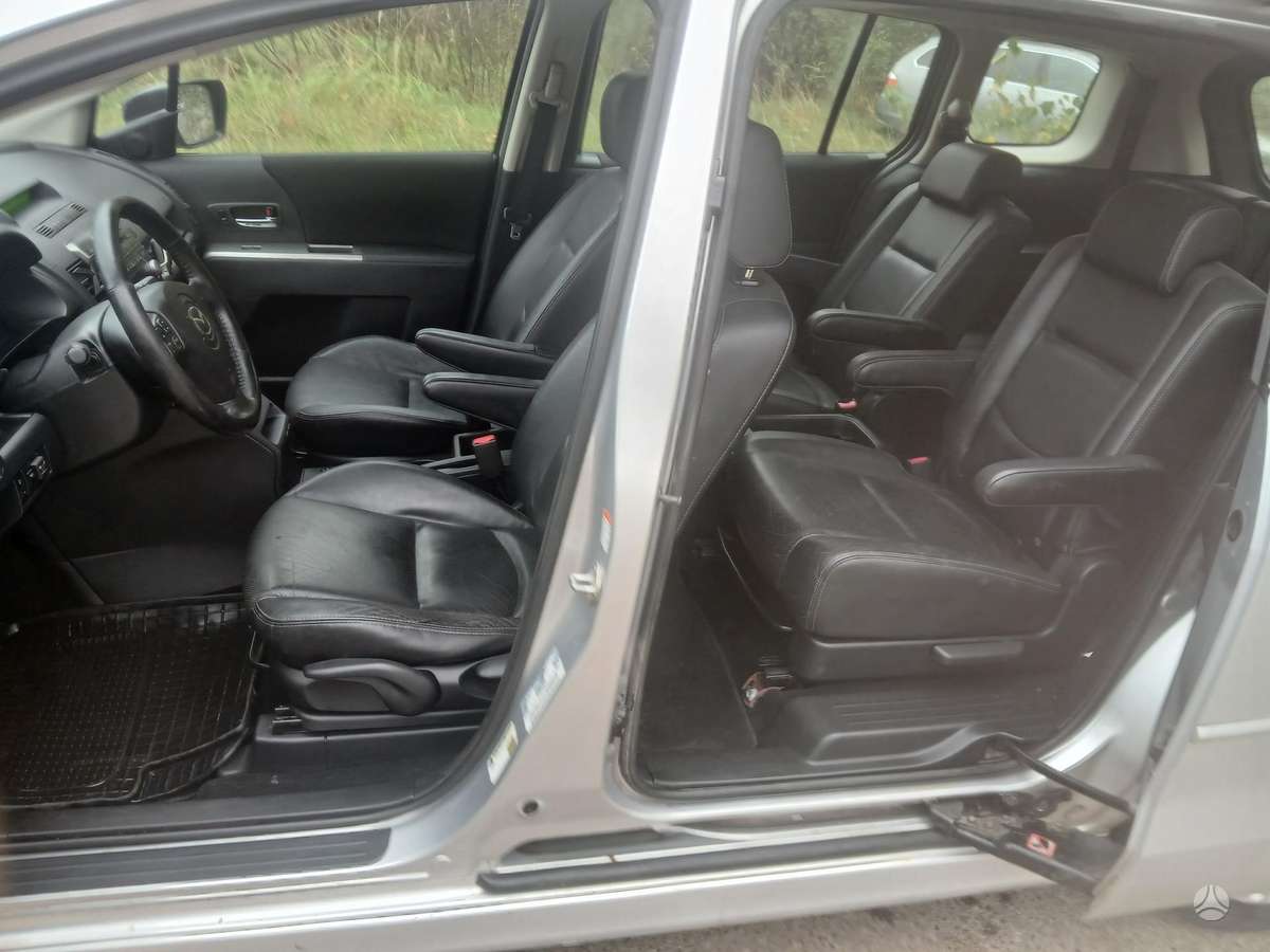 Mazda 5 2009 — photo 8