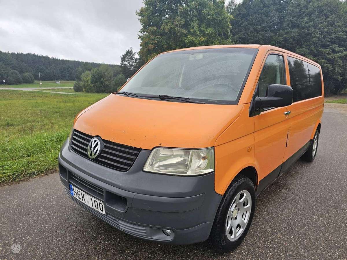 Volkswagen Transporter 2005 — rear view