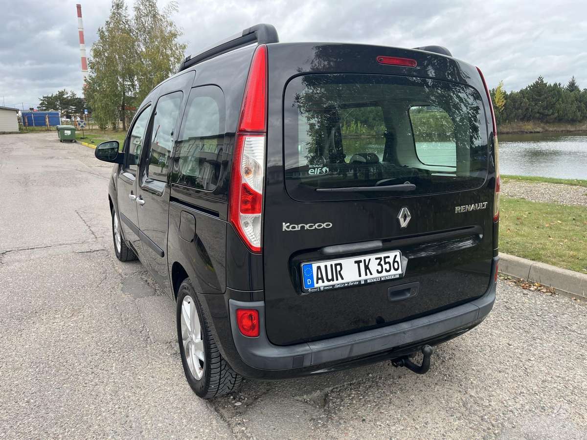 Renault Kangoo 2014 — салон