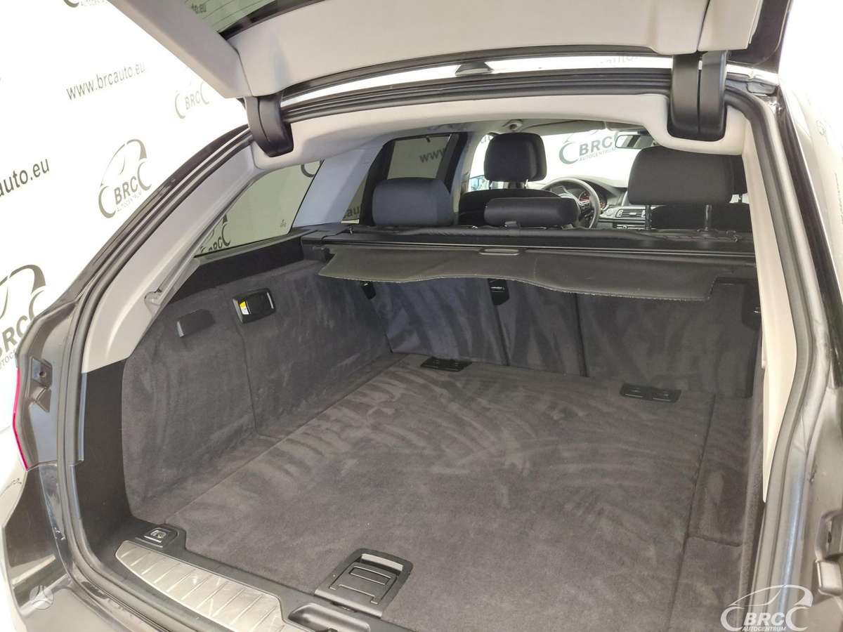 BMW 525 2011 — photo 15
