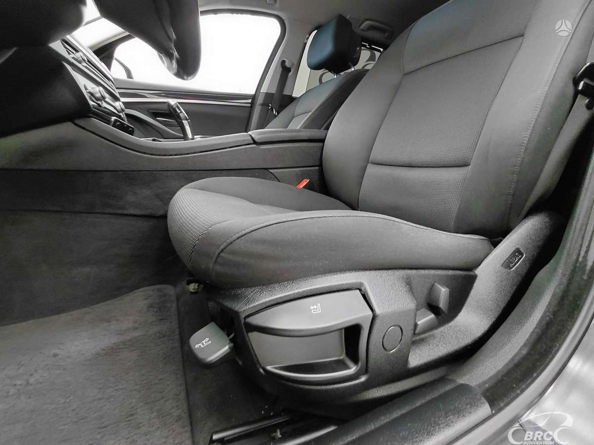 BMW 525 2011 — photo 17