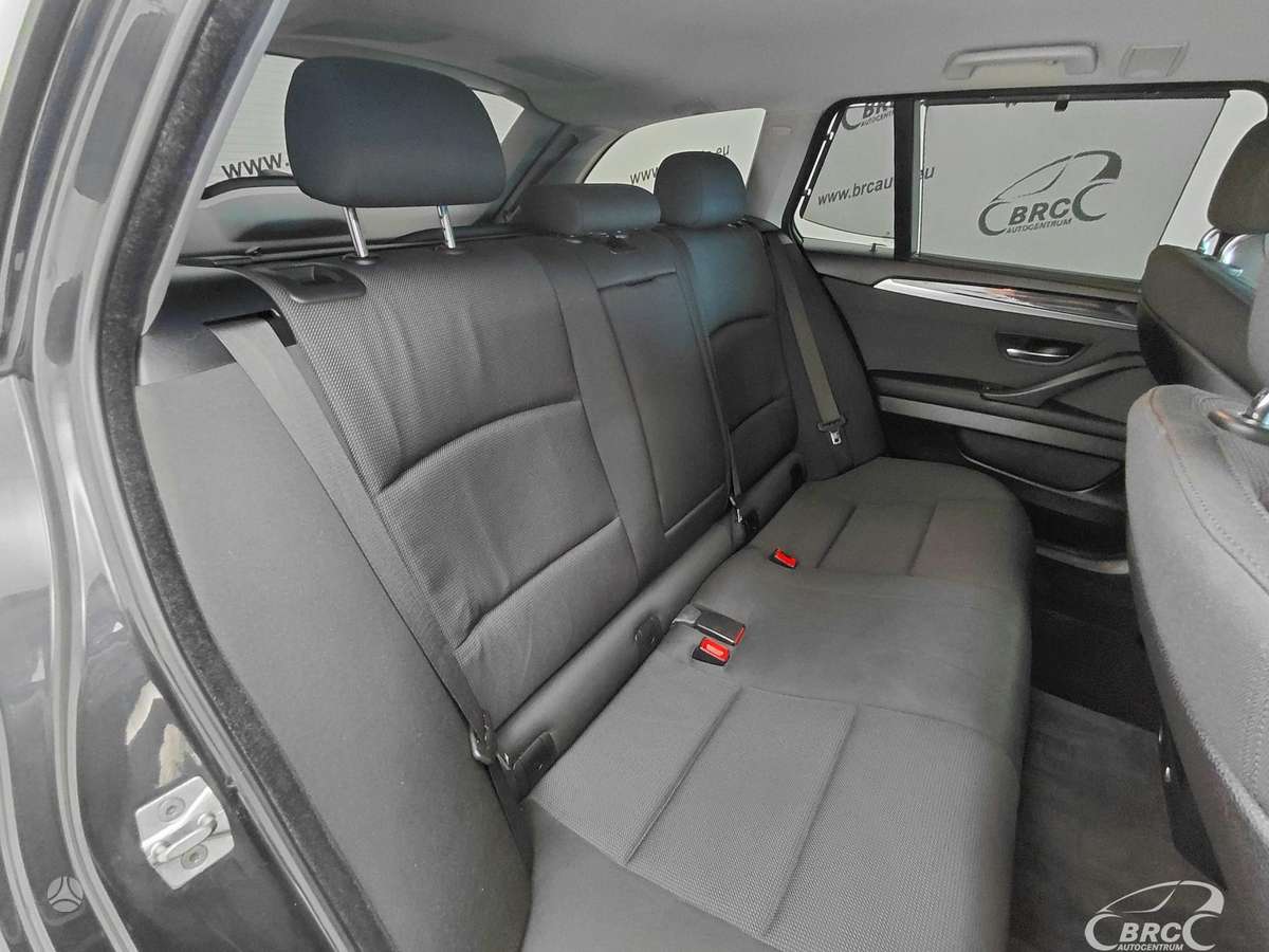 BMW 525 2011 — photo 20