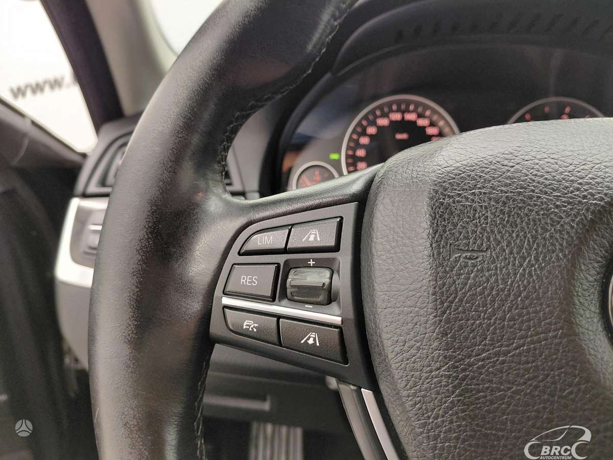 BMW 525 2011 — photo 9